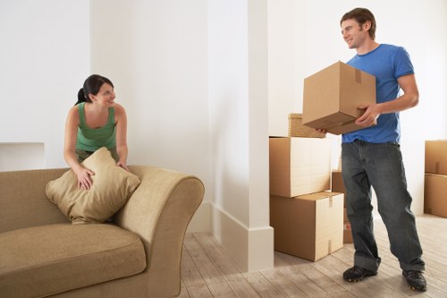 Commercial moving truck support for offices in Staines