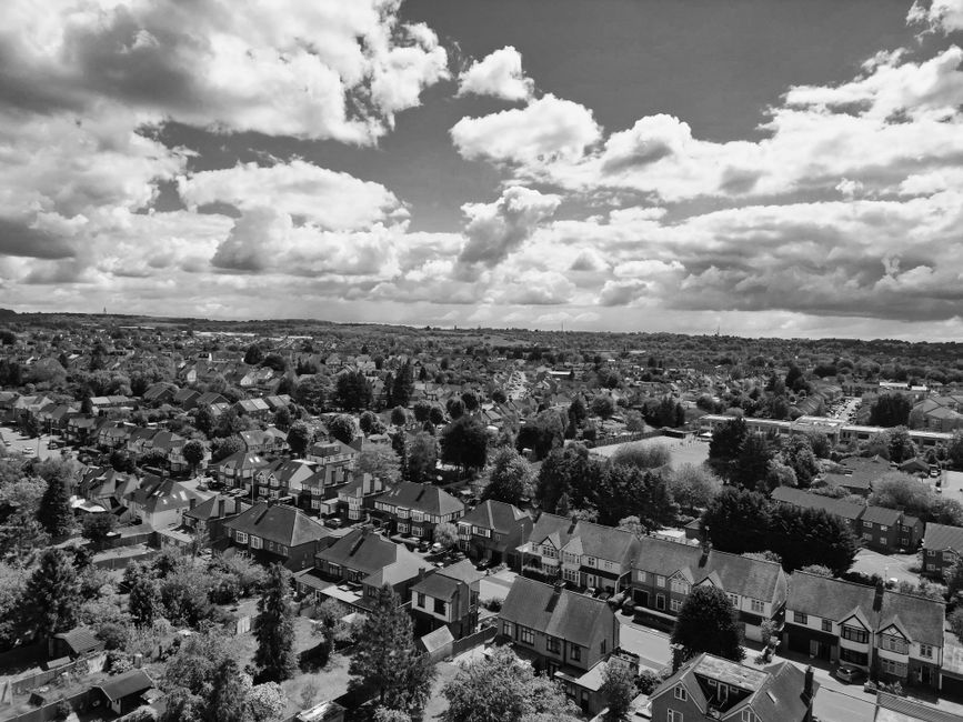 House removals in TW18 near Elmsleigh Centre